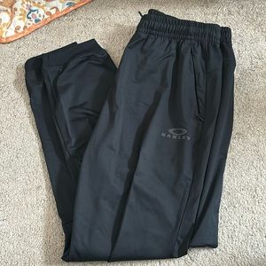 Oakley joggers
